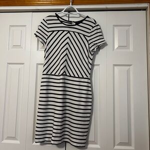 Banana Republic B&W Dress